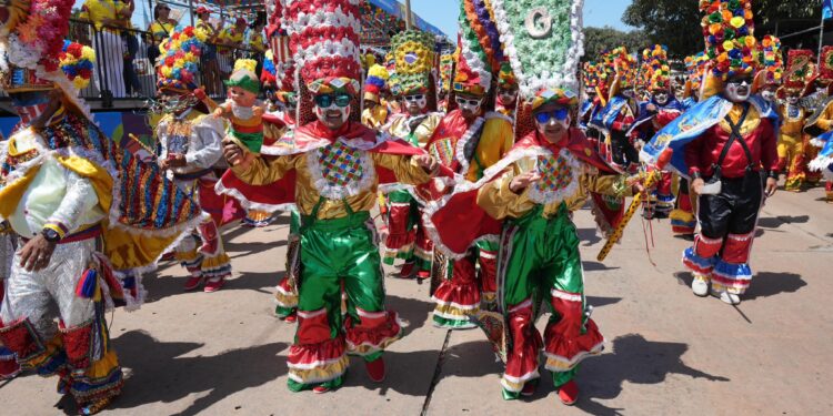 En Barranquilla disfrutaron del desfile de la Batalla de Flores