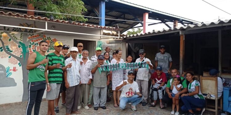 Integrantes de ‘Los del Sur Riohacha’ llevan alegría y solidaridad a la Casa del Adulto Mayor