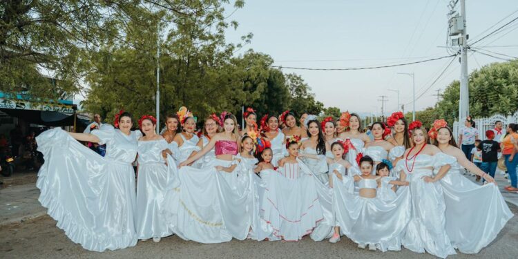 Barrancas vivió un histórico e inolvidable homenaje a la Cumbia
