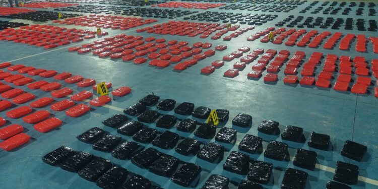 La Policía Nacional incauta más de una tonelada de marihuana en Uribia