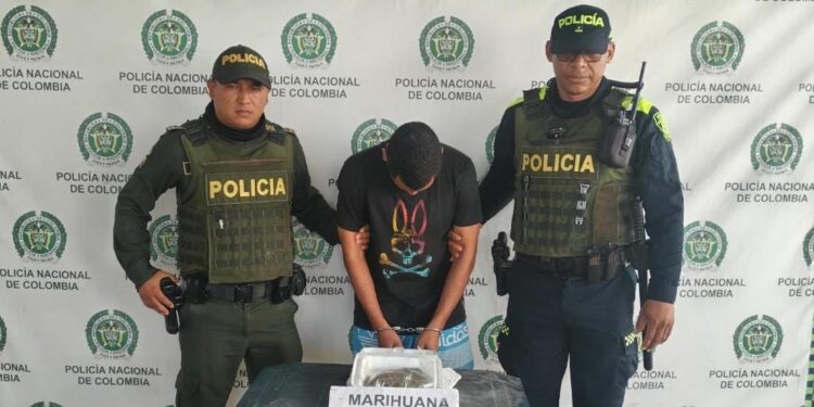 Policía Nacional captura a una persona con casi media libra de marihuana en Maicao