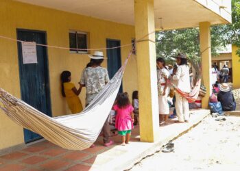 Alcalde Genaro Redondo toma medidas para la atención de indígenas Wiwa desplazados