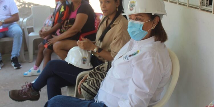 Secretaria de Planeación de Villanueva responde a inquietudes de habitantes de una comunidad