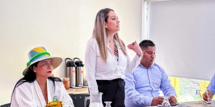 Fontur y la Alcaldía de Albania se articulan para diseñar la ruta turística del municipio