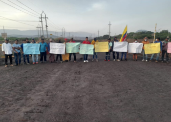 No podemos seguir tan desamparados como comunidad