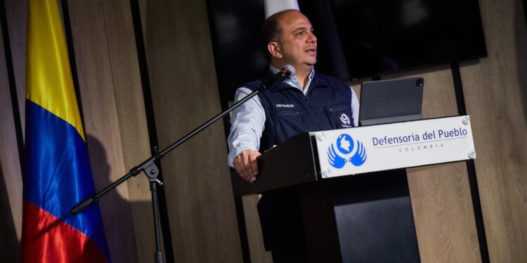 “Decisión del ELN de congelar los diálogos de paz da cuenta de su afán por presionar al Estado”