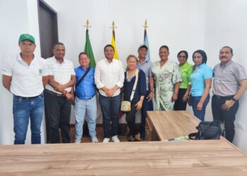 Alcaldía de Riohacha y Asodegua buscan solución a situación contractual con la Diócesis para la atención a estudiantes