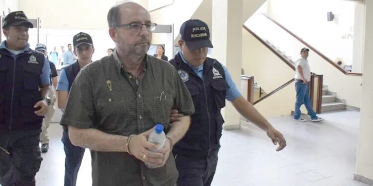 Pena de 15 años y 9 meses de prisión contra excongresista Alonso Acosta Osio por nexos con Autodefensas