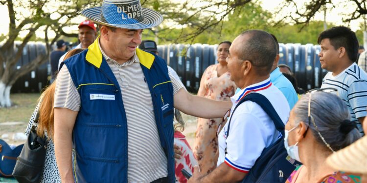 Comunidades wayuu de Maicao reciben 180 nuevos tanques de agua