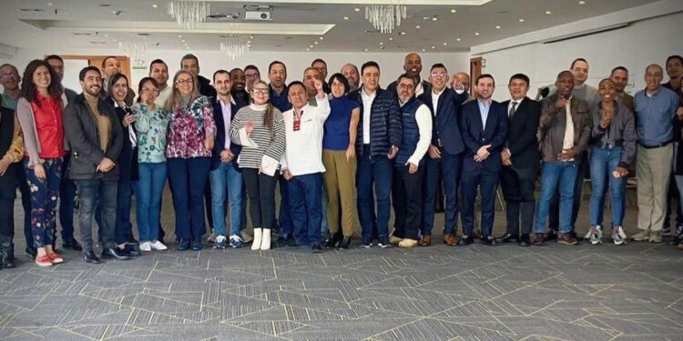 Director (e) de Corpoguajira se reunió con MinAmbiente para tratar acciones de mitigación del cambio climático