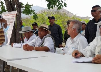 MinDefensa examinará la ruta de retorno de la comunidad Wiwa a la Sierra de Santa Marta
