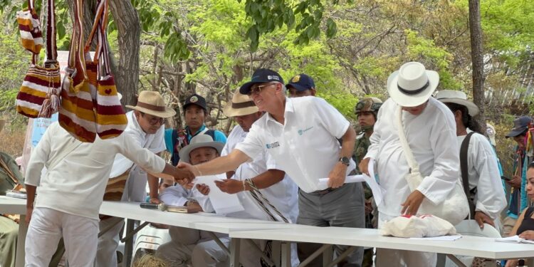 Ministerio de Defensa examinará la ruta de retorno de la comunidad wiwa a la Sierra Nevada de Santa Marta