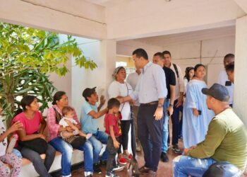Gobernación de La Guajira brinda ayuda humanitaria a afectados por conflicto armado
