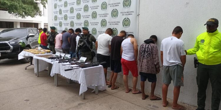 En Riohacha capturan a 11 extranjeros, entre ellos un presunto integrante del Tren de Aragua