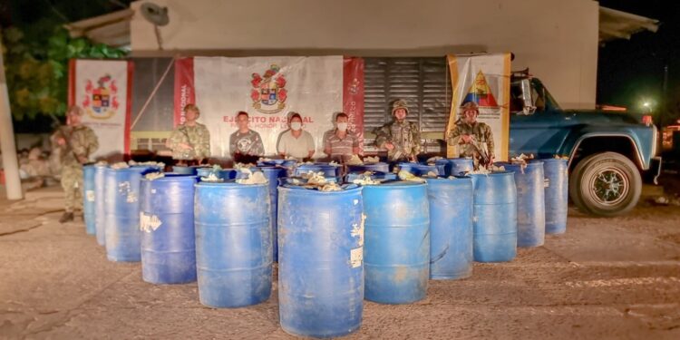 Incautan más de 1000 galones de combustible en la Alta Guajira