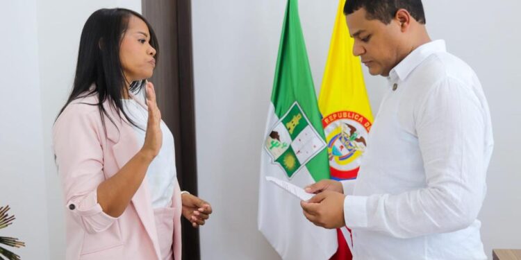 Ammy Torres Quintero, asume como nueva secretaria de educación del Distrito de Riohacha