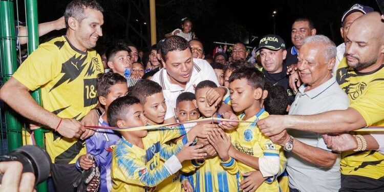 Inaugurada La Cancha del barrio Coquivacoa de Riohacha