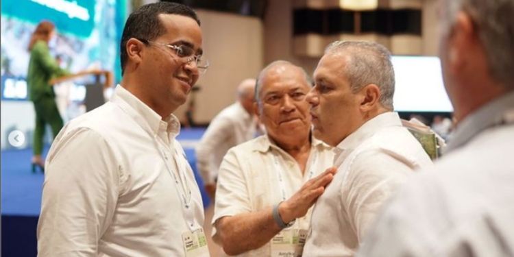 Gobernador de La Guajira ratificó apoyo a los proyectos de energías alternativas