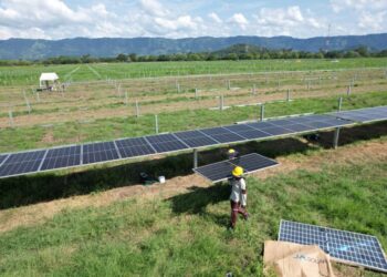 Socializan estudio de impacto ambiental de proyecto solar fotovoltaico en zona rural de San Juan del Cesar