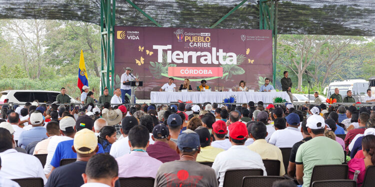 “Es un traqueto vestido de revolucionario», presidente Petro compara a ‘Ivan Mordiscos’ con Pablo Escobar