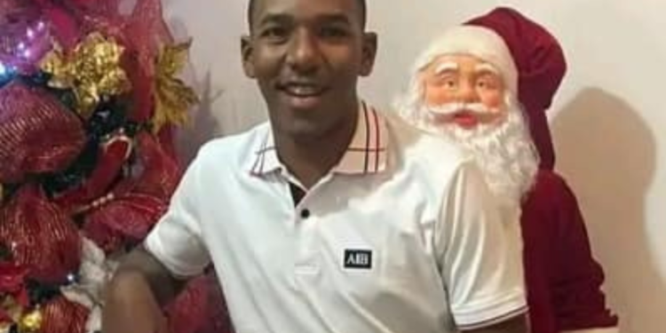 Accidente en motocicleta en la avenida principal de Fonseca deja dos personas lesionadas