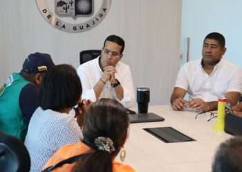 Gobernador y ASODEGUA articulan acciones para fortalecer la educación en La Guajira