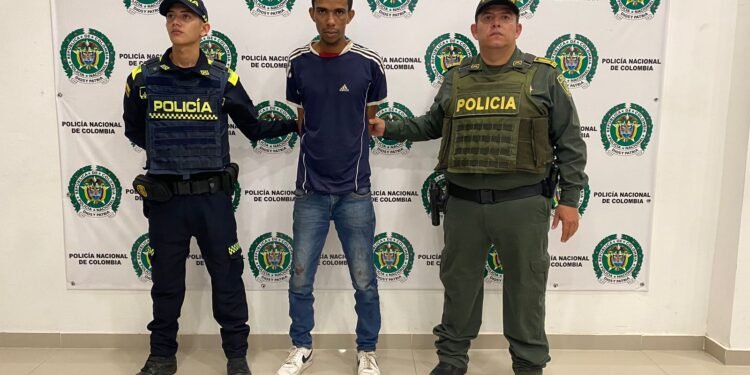 Capturan a un hombre por el presunto delito de hurto