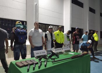 Cárcel para 17 de los 18 capturados por vínculos con delitos de homicidio y extorsión en Riohacha