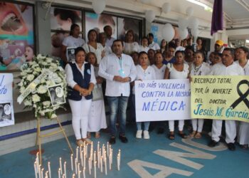 Los médicos también somos humanos, no somos dioses