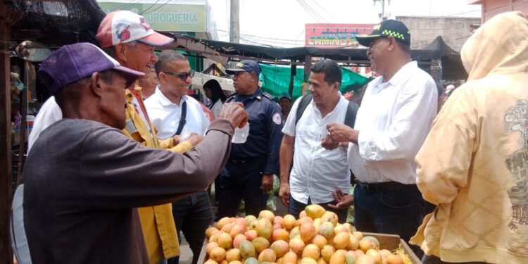 Activan plan de recuperación del espacio público en el mercado nuevo de Riohacha