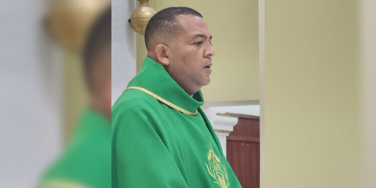 Las bodas del padre Jefferson…fiesta en el cielo y en la tierra