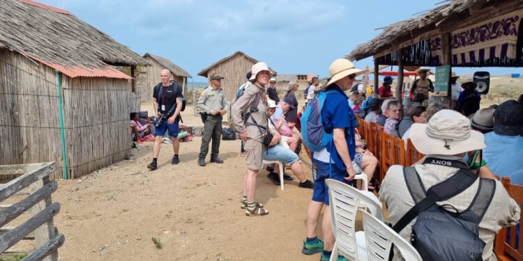 Con 140 turistas británicos atracó en La Guajira el MS Fram, tercer crucero que llega al Cabo de la Vela