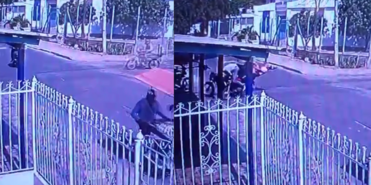 En video quedó registrado el choque de presunto ladrón en el barrio Divino Niño de Riohacha