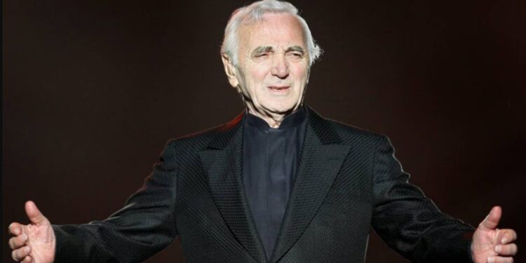 Charles Aznavour, grande entre los grandes de la canción