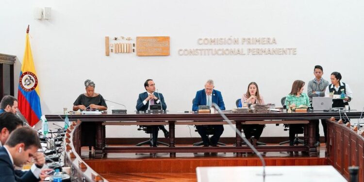 Ley que regula el derecho a la educación en Colombia está a un debate de ser aprobada