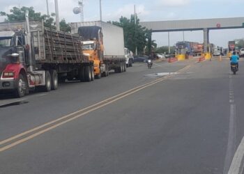 Tras acuerdos con los manifestantes levantan bloqueo en la Troncal del Caribe, sector Alto Pino