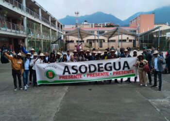 Magisterio de La Guajira participa en la ‘Gran Toma de Bogotá’ convocada por Fecode