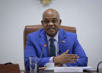 Canciller Luis Gilberto Murillo preside hoy encuentro en Paraguachón