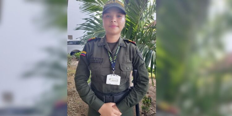 Valentina Morales, la auxiliar de Policía que cumple su sueño de servir a la comunidad en La Guajira