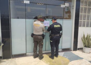 Cierran temporalmente hotel y agencia de turismo en Camarones por falta de documentos