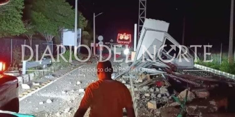 Se accidento el bus de la agrupación del cantante Elder Dayan