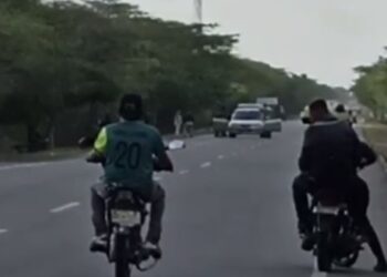 Tres sujetos armados atracaron un vehículo en la vía Maicao – Paraguachón