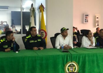 Instalada mesa de dialogo entre Air-e y el alcalde de Riohacha