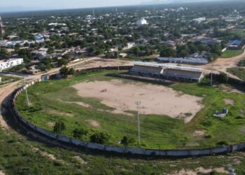 Gobernador Jairo Aguilar trabaja para acabar con los ‘elefantes blancos’ de La Guajira