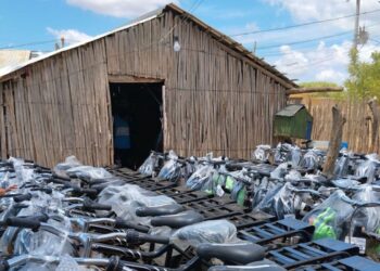 World Bicycle Relief llega con 300 bicicletas a población atendida por el ICBF en La Guajira