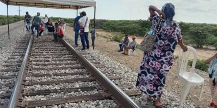 Luego de tres días se levanta el paro cívico en Uribia y Manaure tras acuerdos