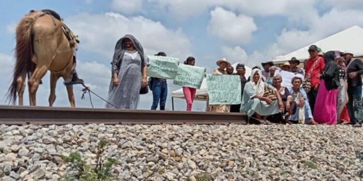 Cerrejón enfrenta un nuevo bloqueo por parte de miembros de la organización indígena Nación Wayuu