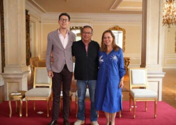 Presidente Petro posesionó a los nuevos ministros de Educación y Vivienda