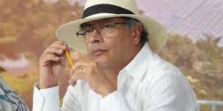 «¿Qué les pasa a los alcaldes del caribe?, ¿Están en nómina de Air-e y de Afinia?» señaló Petro