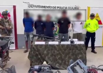 Después de intensos combates, soldados del Ejército Nacional capturaron a 5 sujetos en Uribia